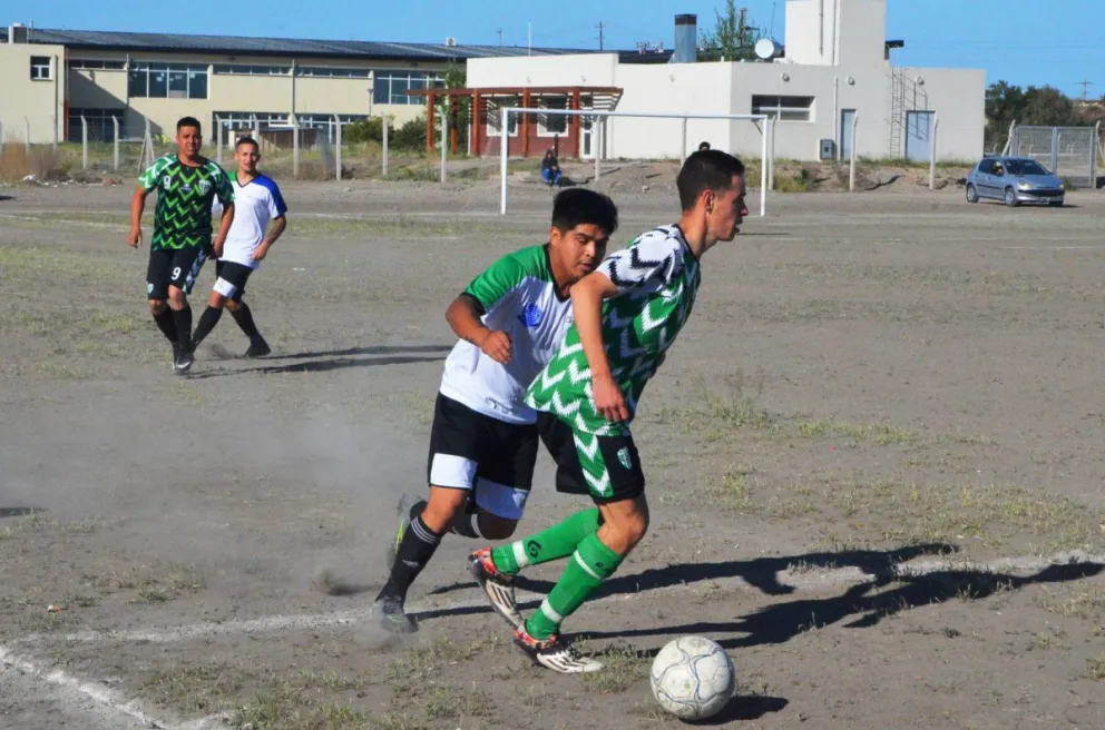 Inalauquen se agigantó contra Lavalle y quedó como uno de los animadores de la Libertadores barrial