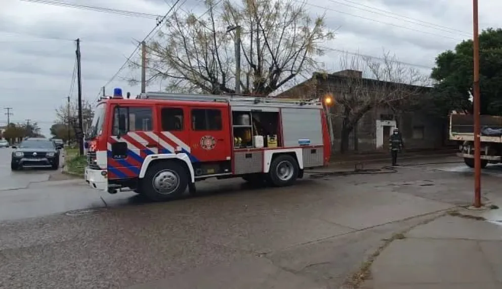 Una carpintería se prendió fuego en Patagones