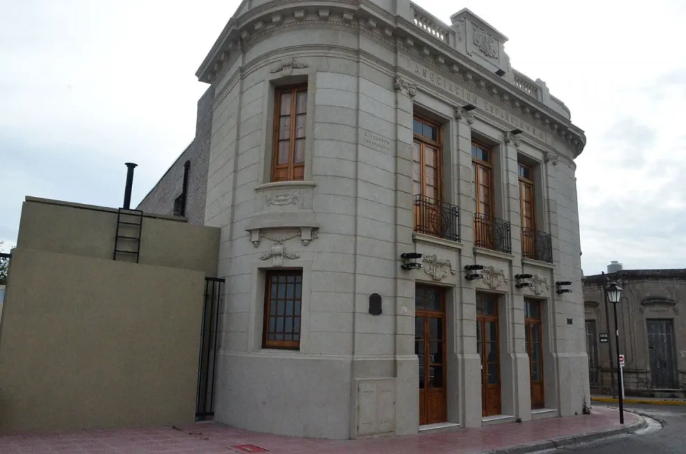 Las recorridas guiadas por Carmen de Patagones son una opción recreativa en vacaciones