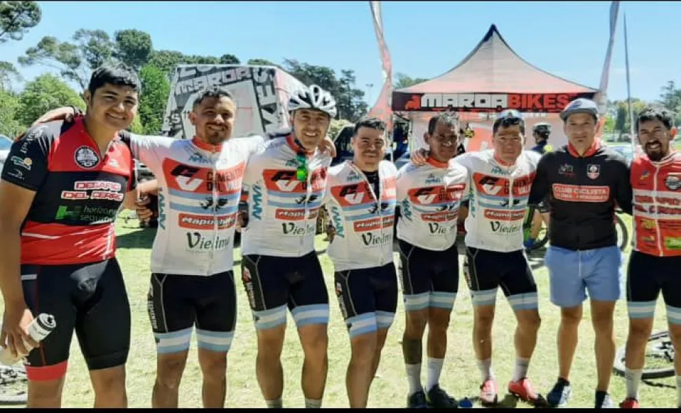 Ciclistas de la Comarca tuvieron una sobresaliente participación en Pigüé 