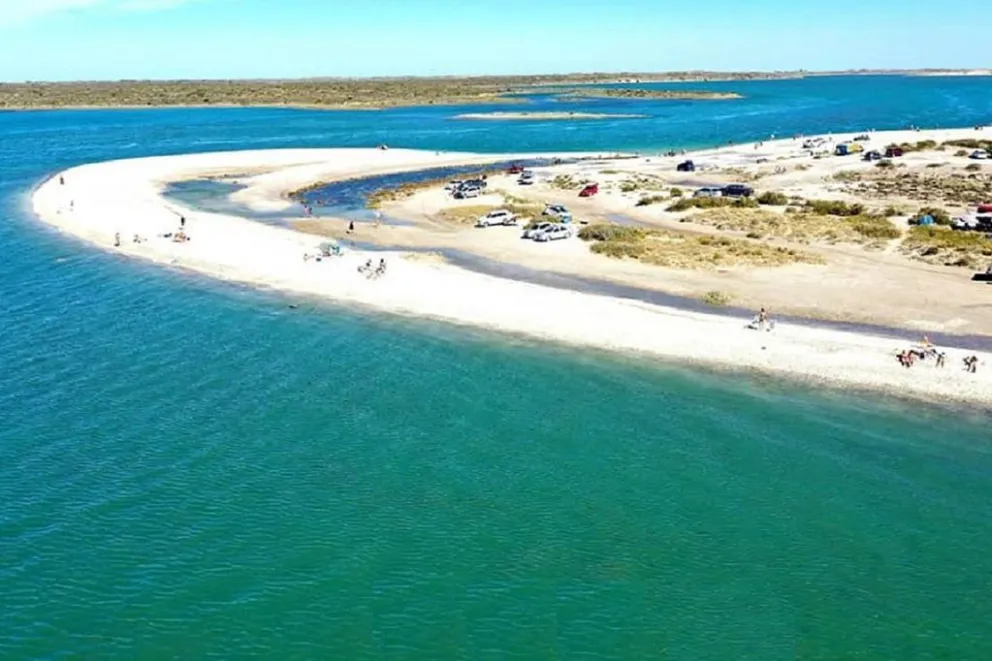 ¿Planeando tus vacaciones de verano? Estas son las mejores playas de la Patagonia