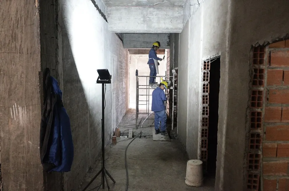 Suspensión preventiva de 70 trabajadores de la construcción