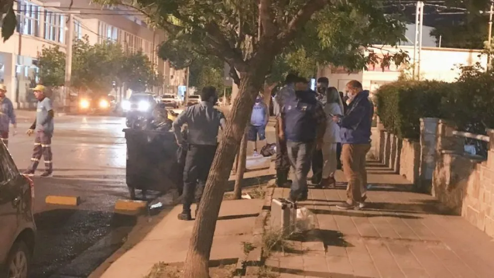 Estremecedor hallazgo: un feto de 3 meses fue encontrado en un contenedor de basura