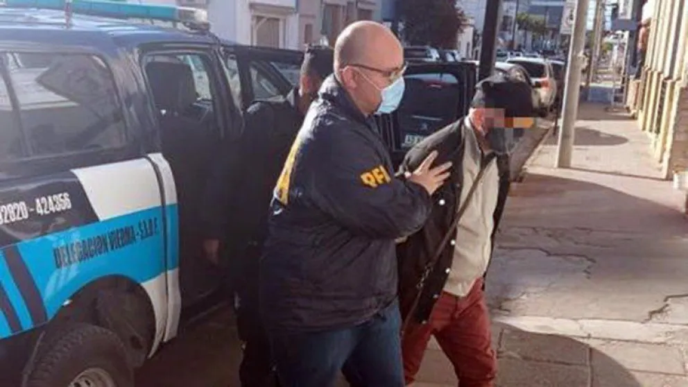 Panfletos nazis: Toma nuevo impulso la causa contra un acusado de distribución