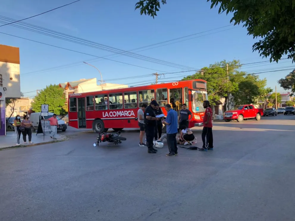 Una mujer atropellada en peligrosa esquina de Viedma