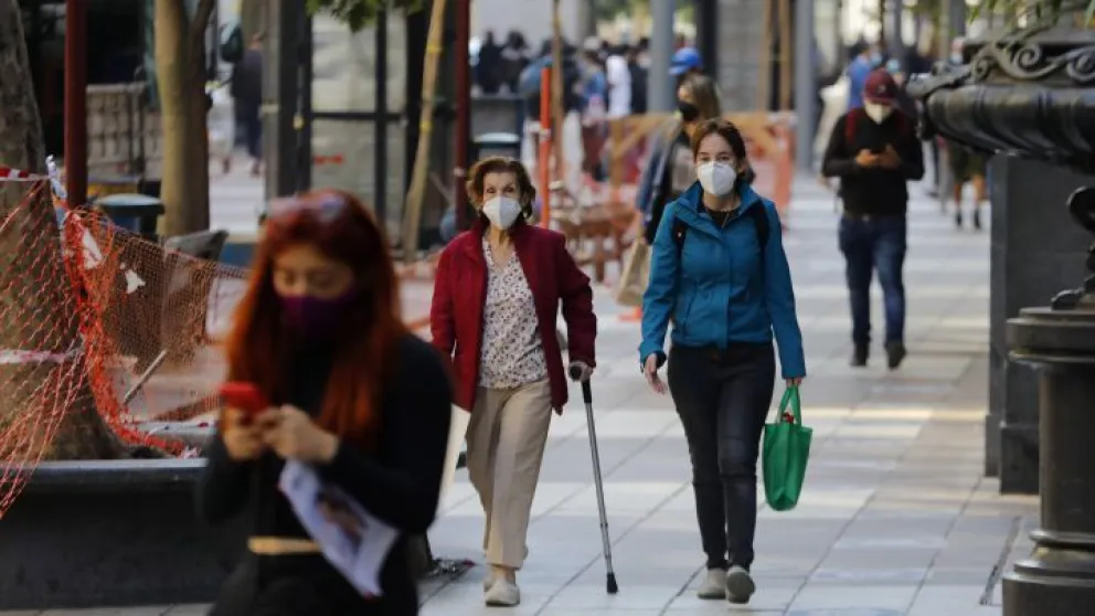 Rebrote de Covid en Chile: La variante Delta predomina en más de la mitad de los contagios