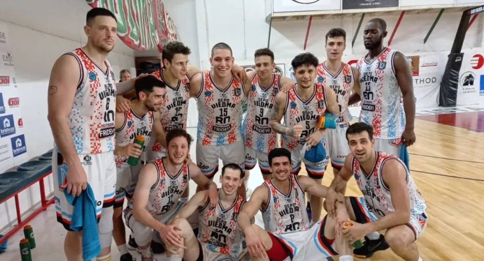 Otra actuación sólida de Depo Viedma para derrotar a Gimnasia y seguir liderando 