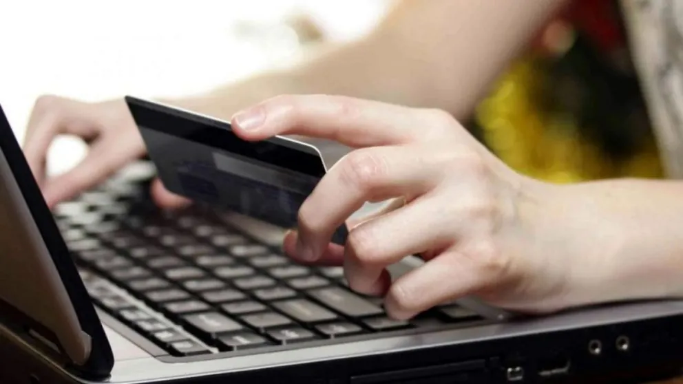 Ciberestafa: sacaron un crédito a su nombre y todos los meses le descuentan $40.000