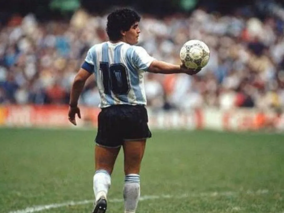 Homenaje a Maradona a 61 años de su nacimiento: Cómo verlo y por dónde