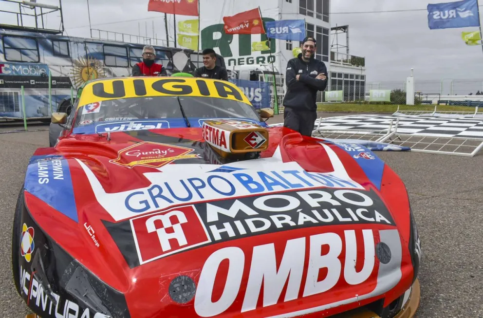 El viento no pudo con los fierreros: Así se vivió la jornada sabatina del TC en Viedma