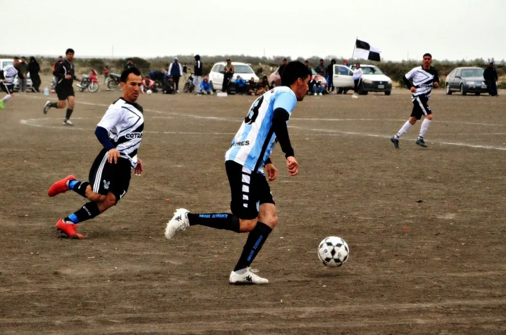 Brown y Nehuen le sacan filo a la punta en la Liga Barrial de Viedma