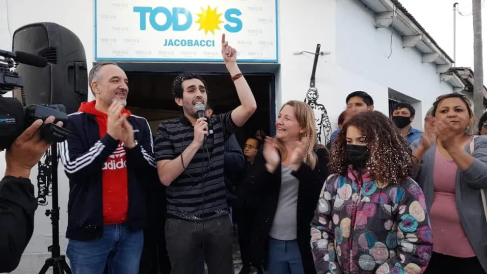 A los oficialismos les costó hacer pie en las elecciones municipales