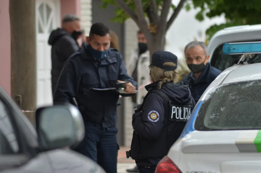 Viedma tierra de nadie incluso en el centro: otra vez se robaron un auto