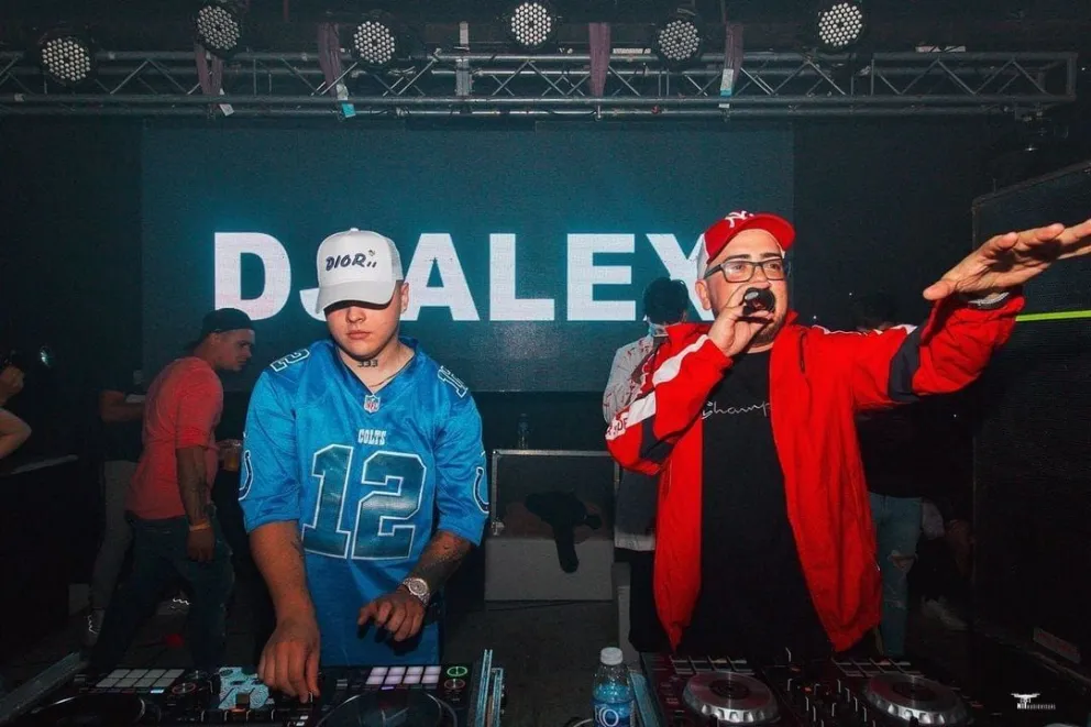 "Fue una vergüenza": Uno de los jóvenes que quiso ver a DJ Alex dijo que se vendieron más entradas de las permitidas