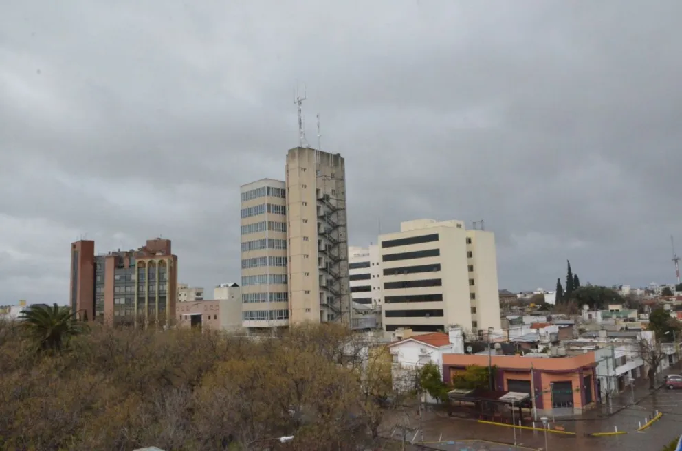 Es una incógnita si aparece el cielo gris para terminar la semana.