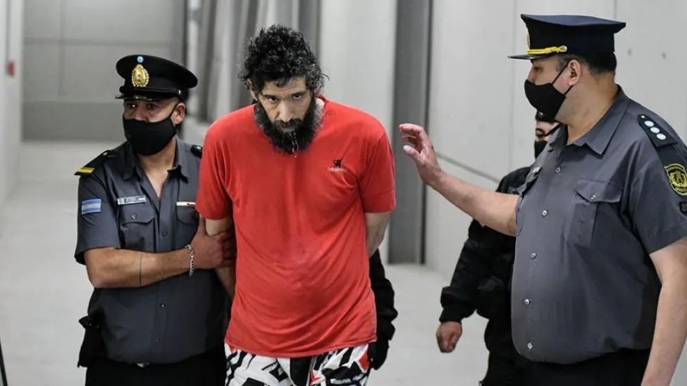 Condenaron a perpetua al “hombre gato” por el doble crimen de su madre y su tía