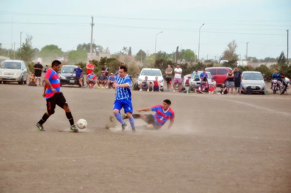 Tiro Federal "B" aplastó al 20 de junio en el clásico barrial