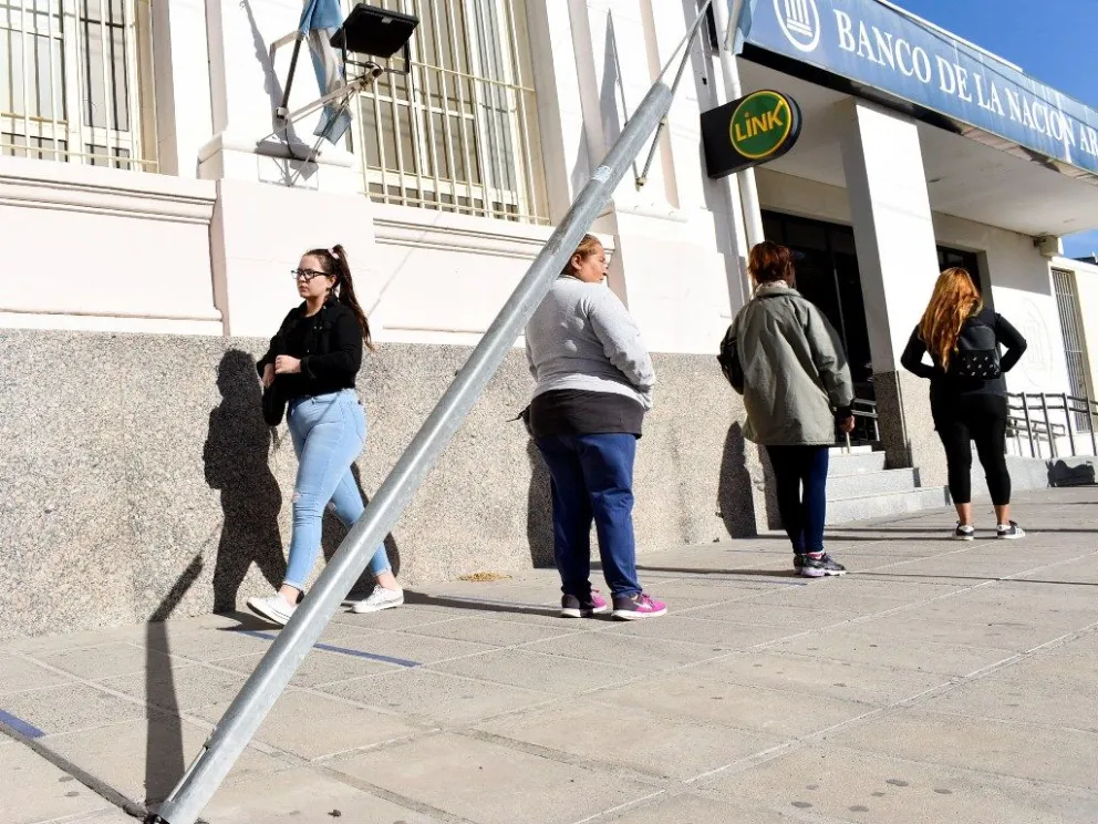 En diciembre abrirían las puertas de las sucursales en forma masiva