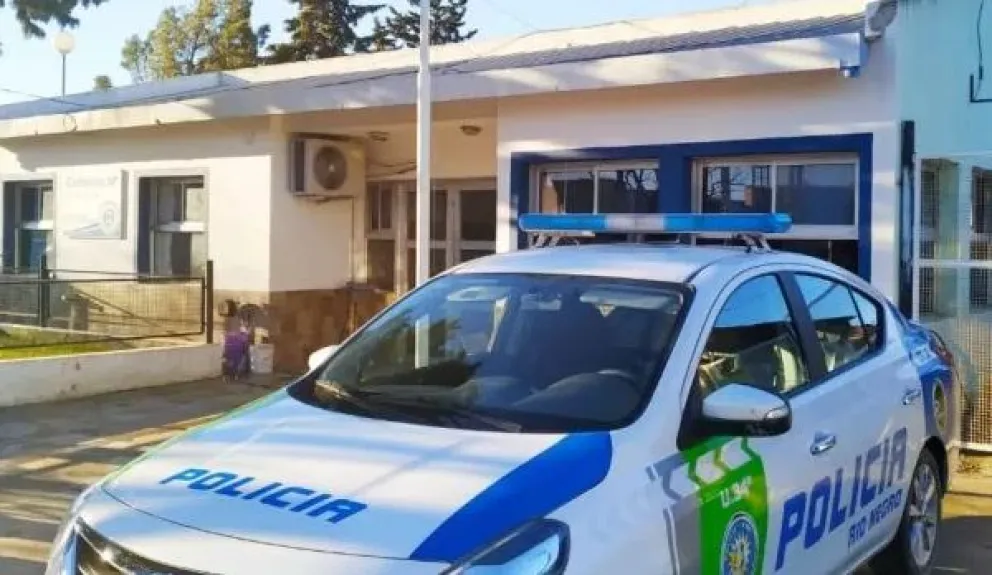 Tres delincuentes quisieron hurtar mallas sima, y justo llegó la Policía de Río Negro