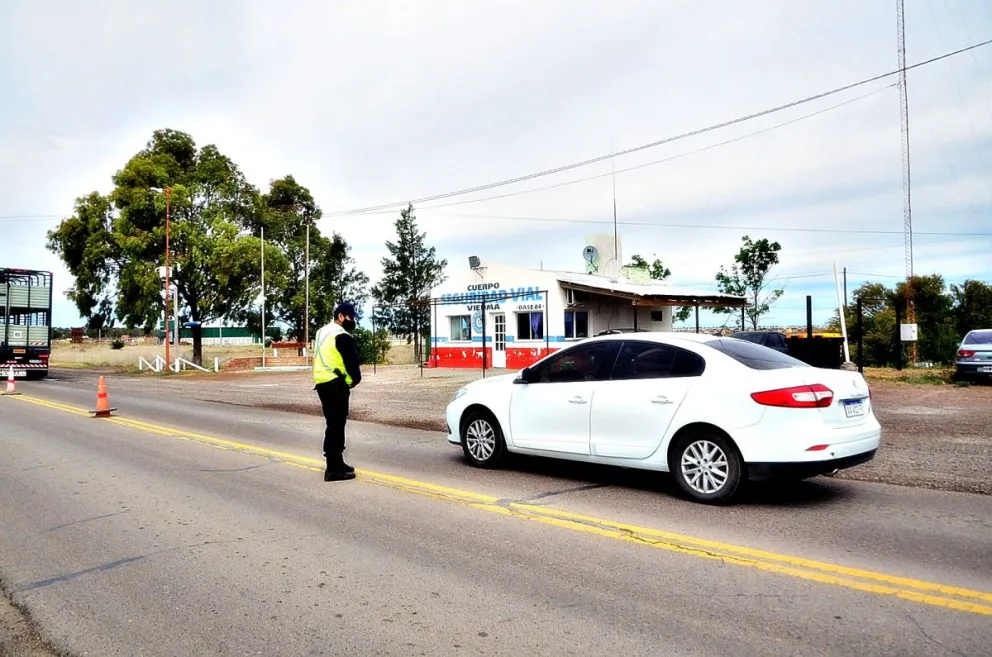Viedma empezó a instalar lectores de patente y un cinemómetro: dónde y qué tiene que saber el automovilista 