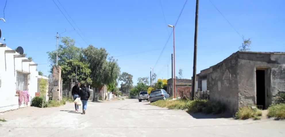 La falta de trabajo y la necesidad de ayuda se siente en los barrios 