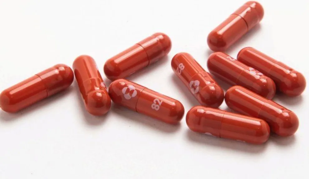 Aprobaron el uso de la primera pastilla antiviral contra el Covid-19