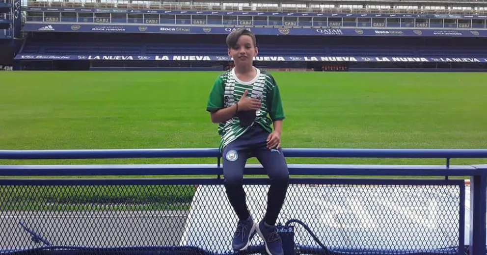 De un club barrial a la cancha más popular: Quién es Frank, el nene que se probó en Boca