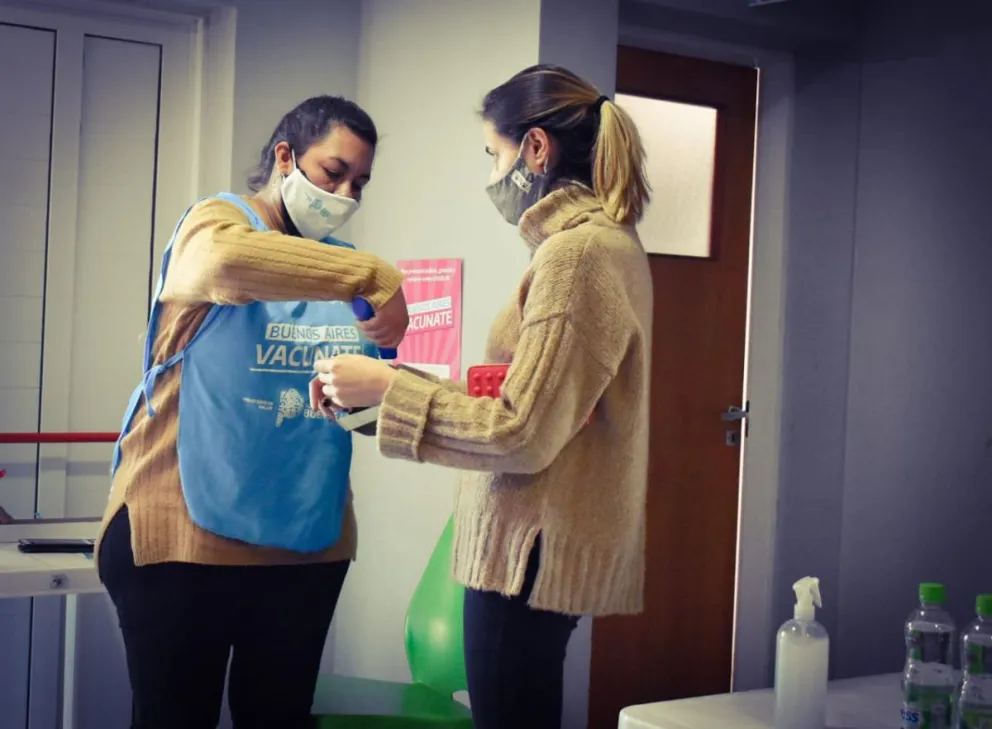 Se reciben dosis cada 48 horas y se vacuna en Carmen de Patagones y el interior