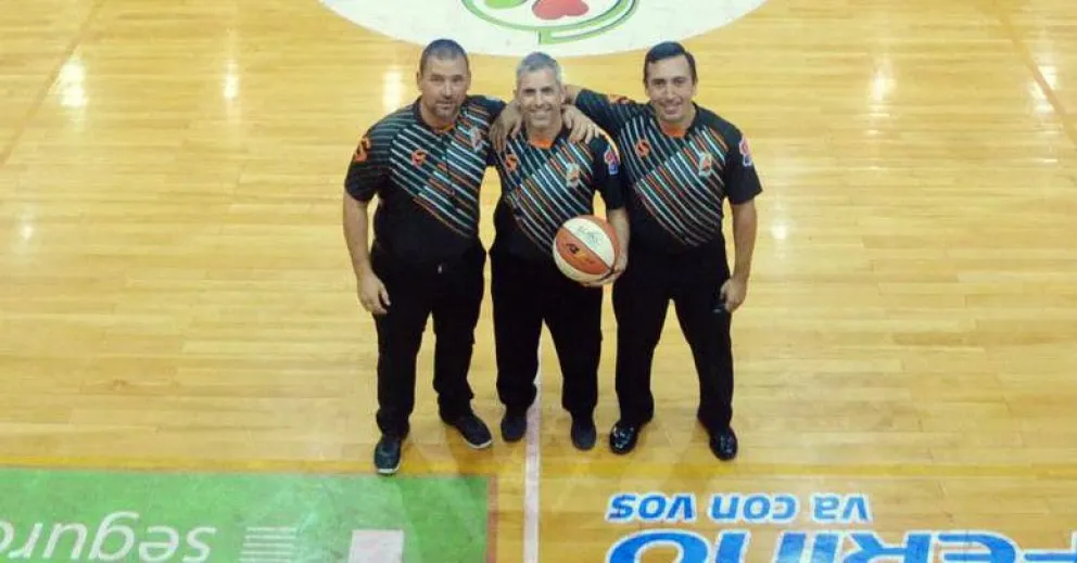 Árbitros del básquet local denuncian aprietes por parte de los dirigentes