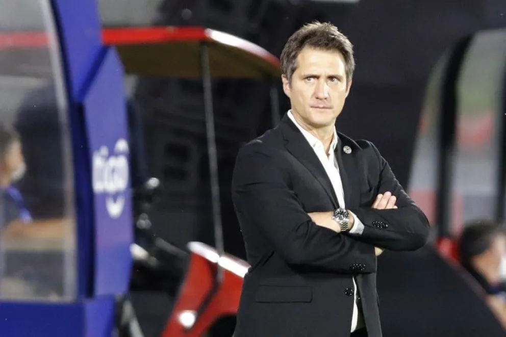 Chile amargó a Guillermo Barros Schelotto en su debut como DT de Paraguay