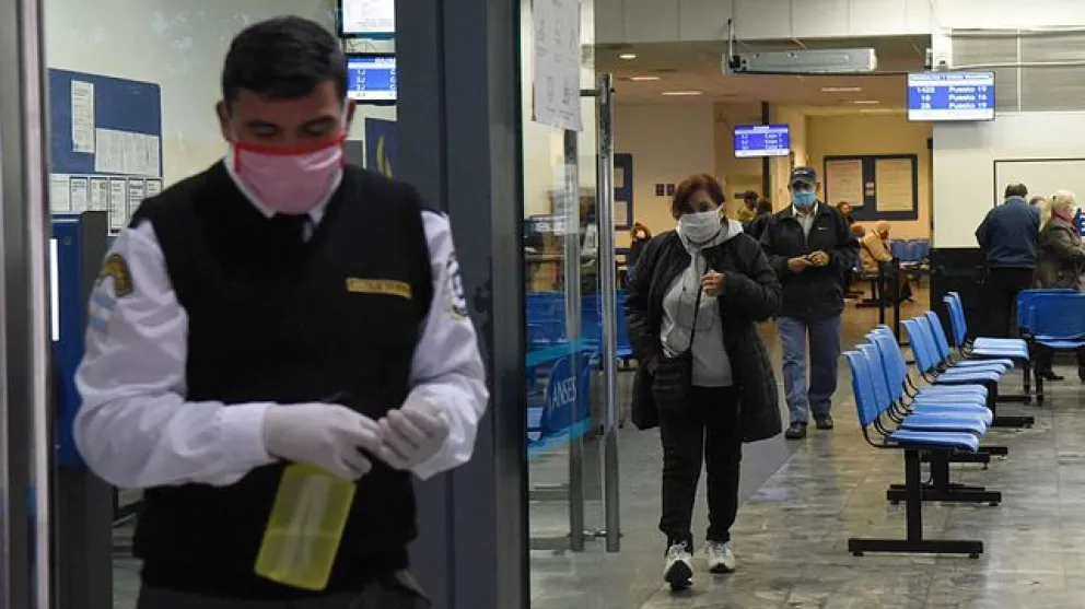 Paritarias: Bancarios acordaron sumas fijas para los meses de enero y febrero