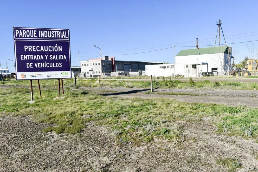 El Parque Industrial de Viedma avanzó en infraestructura en medio de la crisis económica