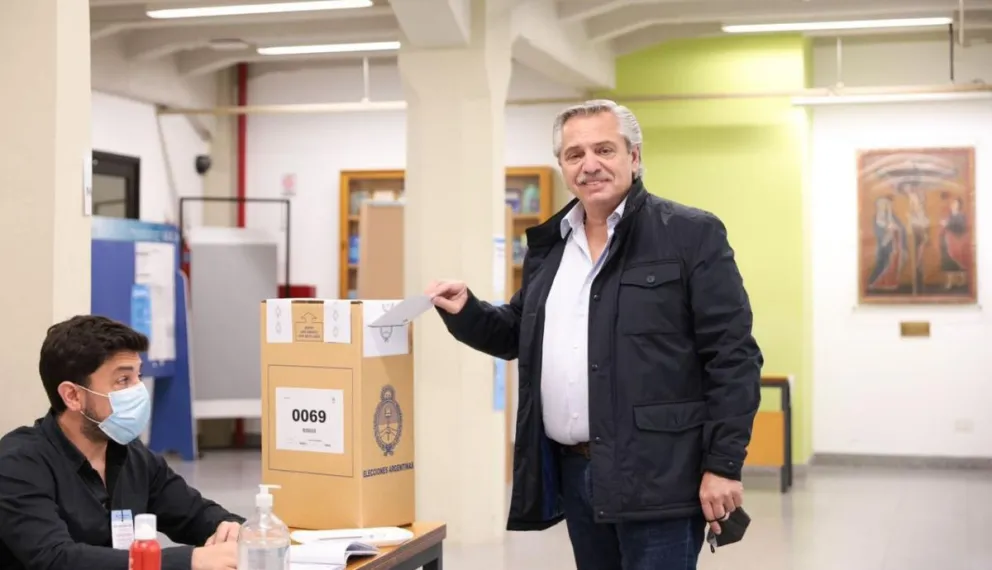 Votó Alberto Fernández: “Mañana la Argentina continúa”