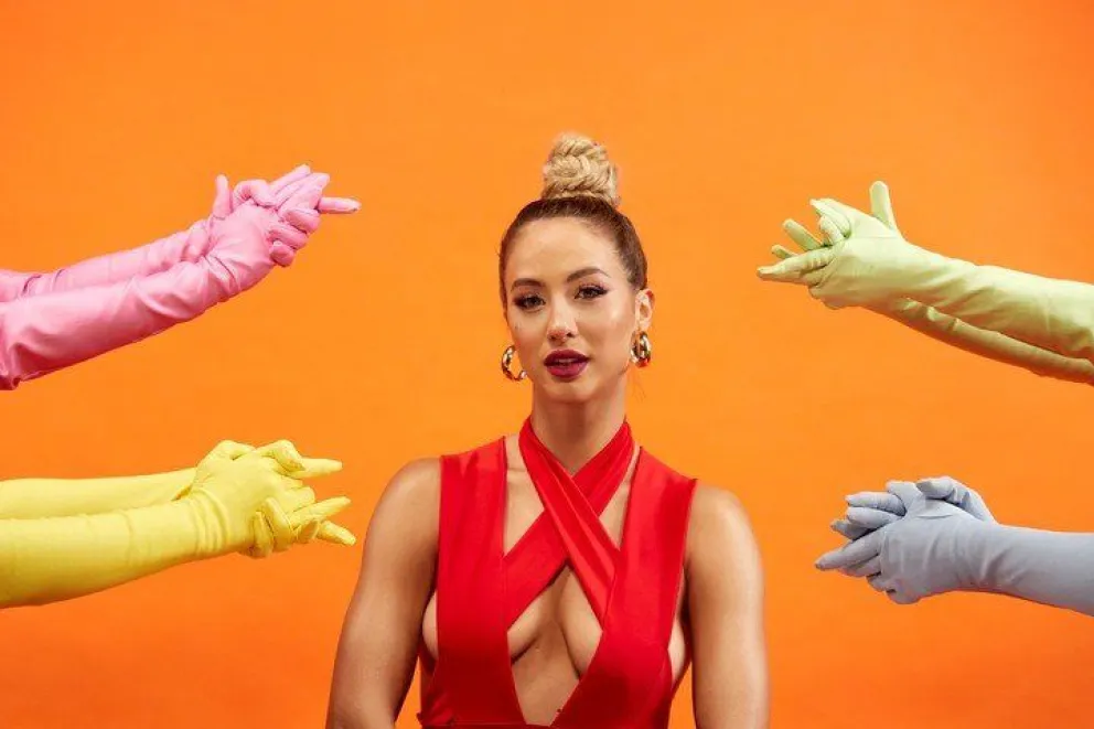 "Uy!": Flor Vigna fue acusada de plagio tras su debut como cantante