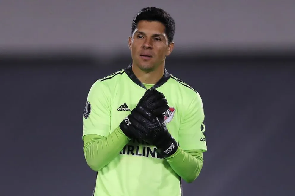 Entre los ídolos del club: Enzo Pérez ya tiene su mural en el Puente Labruna