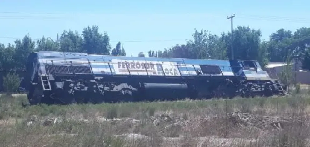 Descarriló un tren con 6 mil litros de combustible y generó preocupación