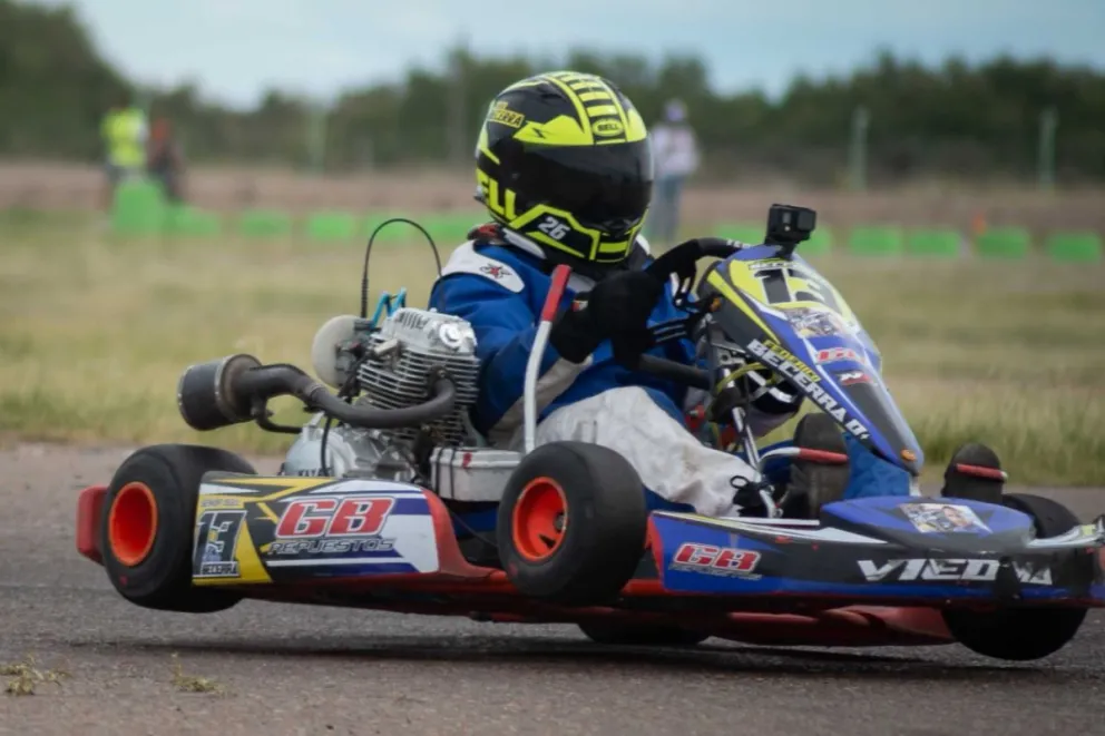 Hubo un fin de semana a puro karting en el Autódromo de Viedma: las mejores fotos