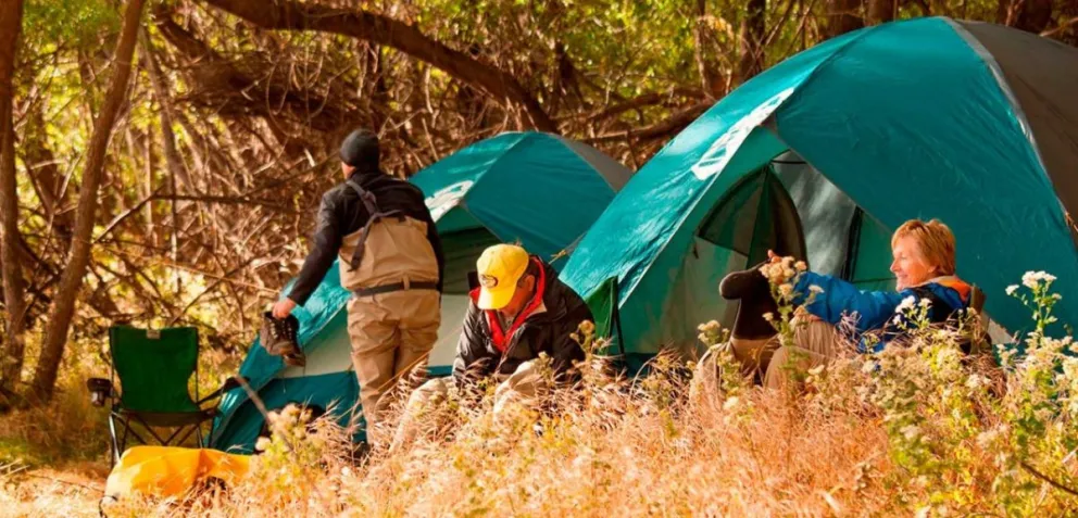 Cuidados y advertencias para pescadores y acampantes