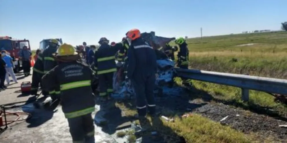 Accidente deja un saldo de 5 personas fallecidas, entre ellos 3 menores: viajaban rionegrinos