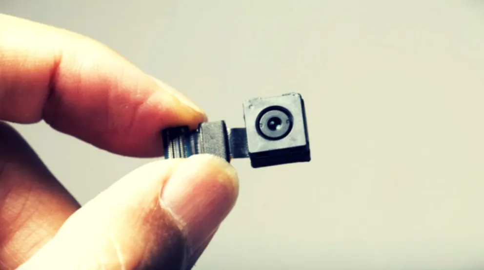 Cómo detectar desde tu celular si hay cámaras cerca que te están vigilando 