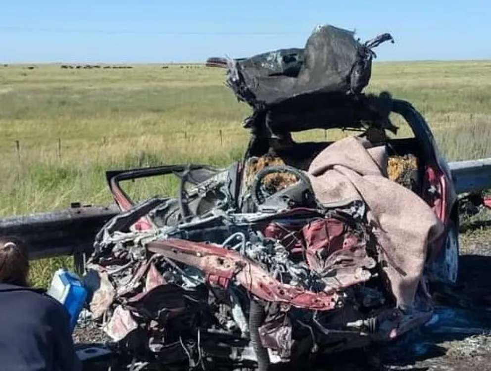 Hay muestras de dolor por el accidente fatal de cinco rionegrinos en la ruta 5