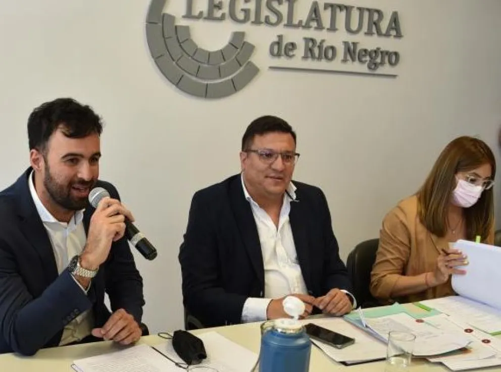 Hay acuerdo para que  Trabajo y Seguridad pasen a ser Ministerios