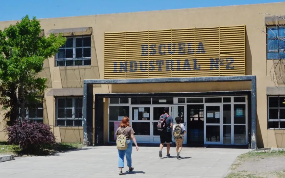 Escuelas técnicas son las preferidas al momento de asegurarse un banco