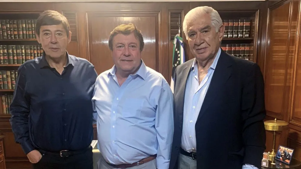 Weretilneck le da forma a la nueva ley de hidrocarburos en el Senado