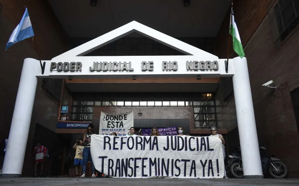 "Al día de hoy nos siguen matando": ya se hace sentir la marcha del Ni Una Menos en Viedma