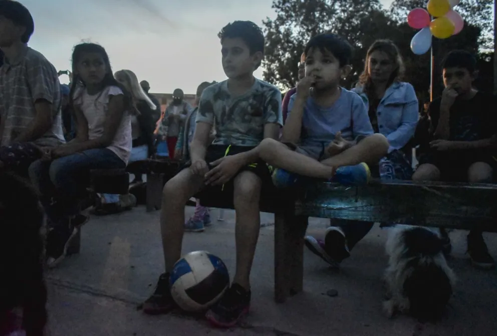 El público aclamó el cortometraje rodado por chicos de la Casita Nehuén