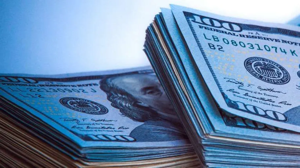 A cuánto cotiza el dólar blue tras el cepo al pago de viajes al exterior en cuotas