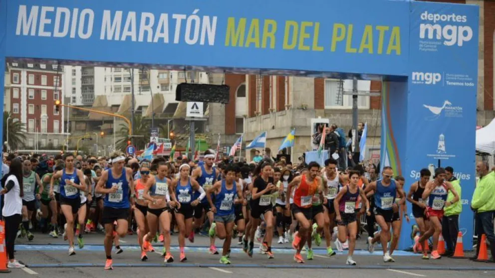 Video: Se infartó en medio de una maratón y un médico le salvó la vida