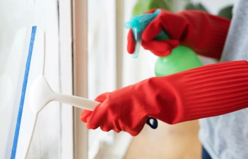 Ya está la escala salarial de trabajadoras en casas particulares para diciembre