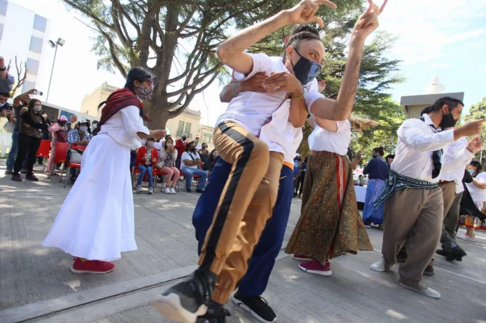 Múltiples actividades en la Plaza Alsina por el Día de las Personas con Discapacidad